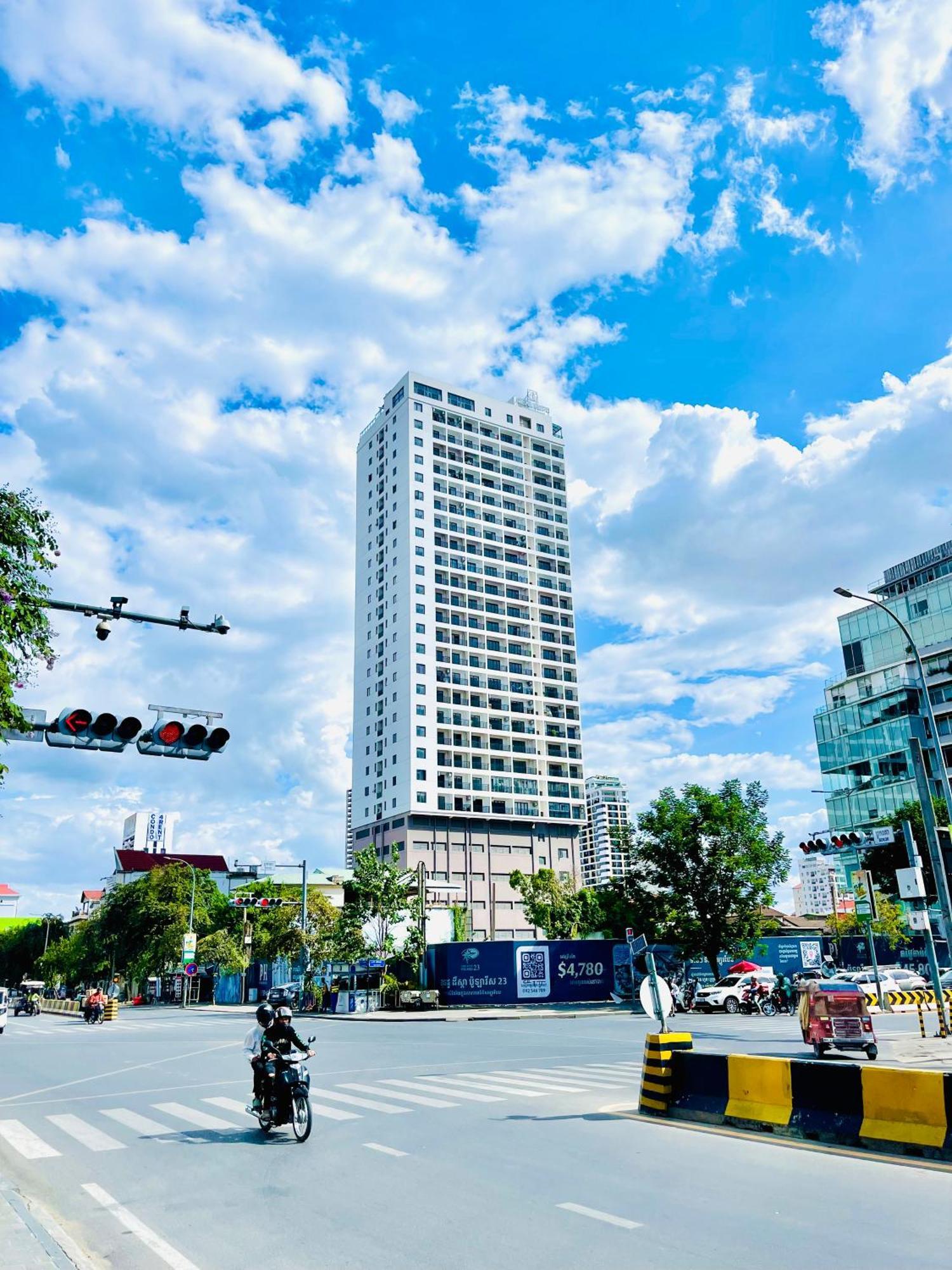 Real Hope Apartments Phnom Penh - Free Laundry Exterior foto